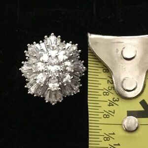 Flower Design Fashion Ring